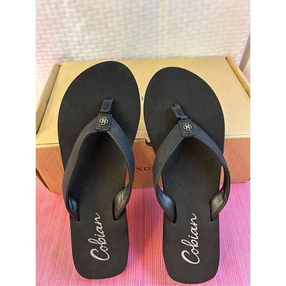Cobian black flip flops size 11 - Picture 2 of 8